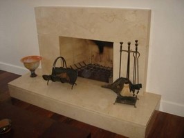 Lareira de mármore