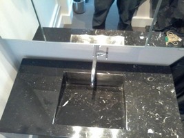 Lavatório de mármore